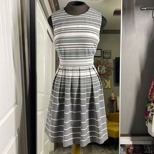 Calvin Klein fully lined A-line dress with pockets Size: 8